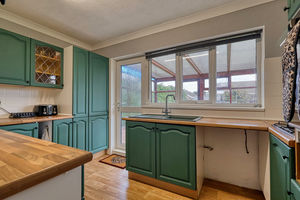 Kitchen- click for photo gallery